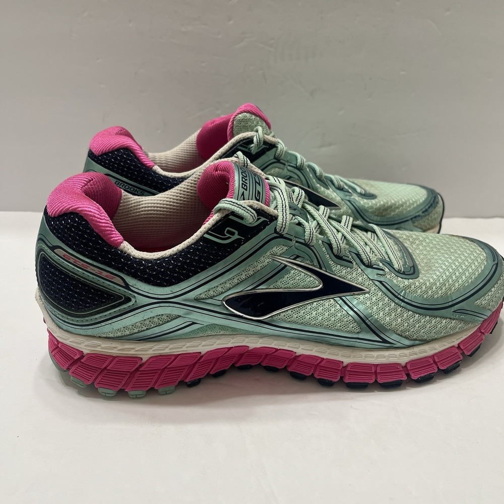 Brooks Women's Adrenaline GTS16 Running Shoe Mint Green Pink 11.5 Flextra Sole